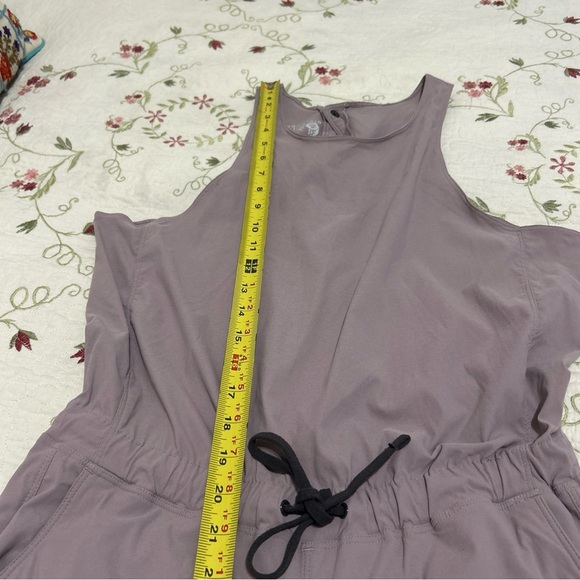 Mountain Hardwear Romper Jumpsuit size Small Purple Lavender - Picture 10 of 14